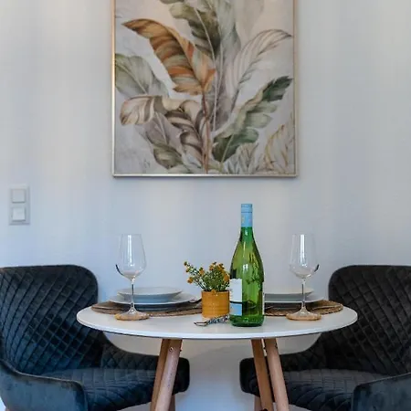 Zentral & Modern Nahe Hauptbahnhof Mit Privatparkplatz & Schnellem Wlan 아파트 에센