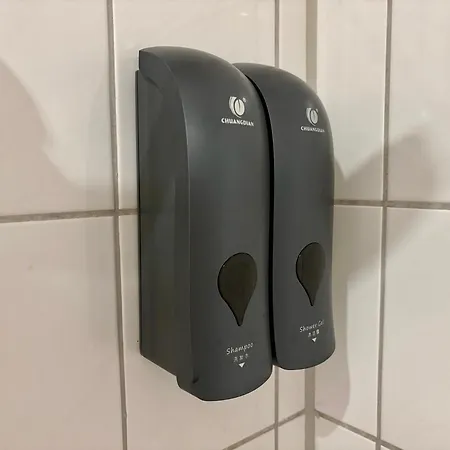 Zentral & Modern Nahe Hauptbahnhof Mit Privatparkplatz & Schnellem Wlan * 에센