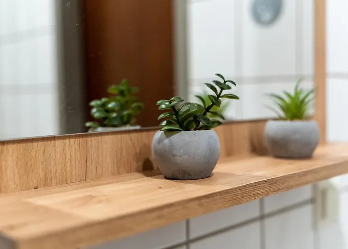 Zentral & Modern Nahe Hauptbahnhof Mit Privatparkplatz & Schnellem Wlan Appartamento Essen